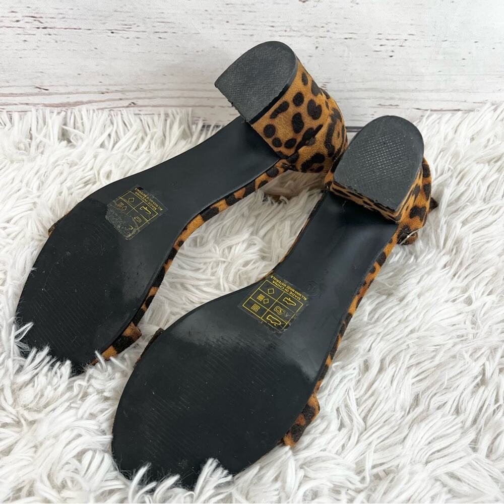 Bella Marie Jean-08 Leopard Print Heels Size 10 - Picture 11 of 12